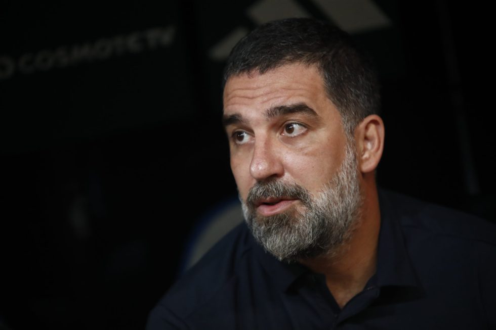 Συγκλονιστικός Αρντά Τουράν: «Πέφτουν βόμβες τη νύχτα και το πρωί έχουμε προπόνηση – Βλέπω ανθρώπους ακρωτηριασμένους…»