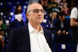 Τέλος ο Βαγγέλης Λιόλιος από την ΕΟΚ μέχρι να ολοκληρωθεί η δικαστική διαδικασία: «Αποσύρομαι για να λειτουργήσει το μπάσκετ»