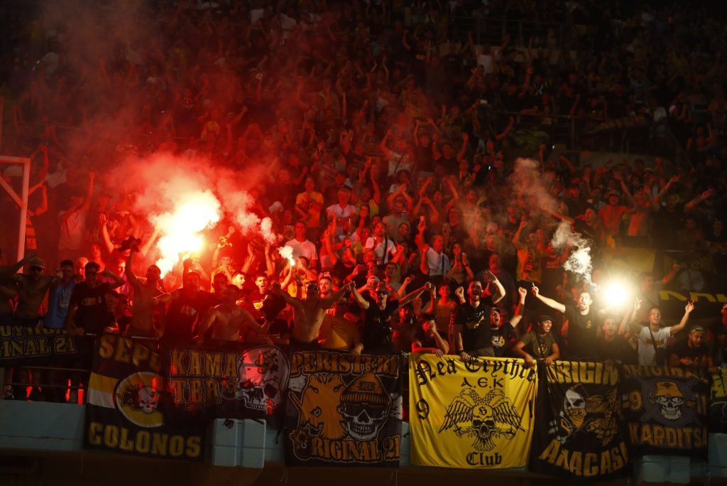 Πρόστιμο στην ΑΕΚ για τον τελικό του Superbet Super Cup