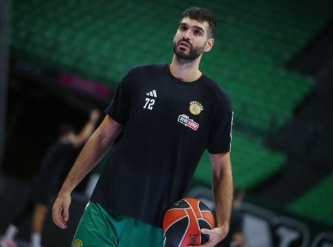 Μαντζούκας: «Κάνω το καλύτερο δυνατό για την ομάδα»