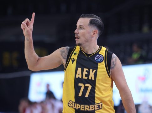 Νέο πρόβλημα στην ΑΕΚ: Νοκ-άουτ και ο Ερτέλ με θλάση
