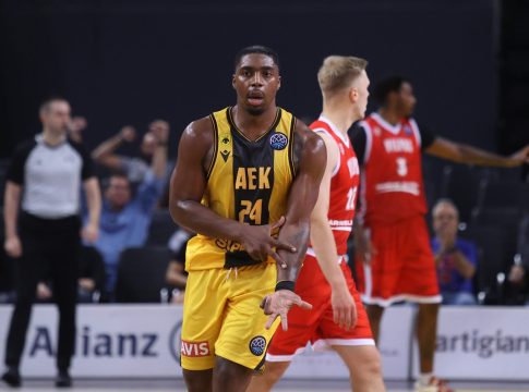 ΑΕΚ – Σαλόν Βίλπας 95-93: Γλίτωσε το κάζο με επική ανατροπή στο φινάλε η Ένωση