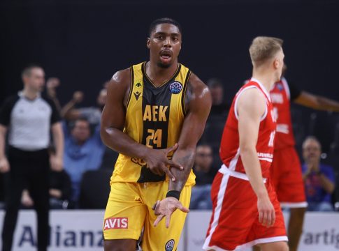 Στην καλύτερη πεντάδα της πρεμιέρας του BCL o Μπάρτλεϊ (pic)
