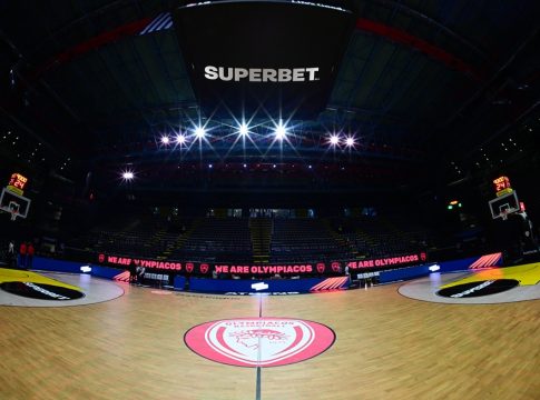 Πλάνα από τη SUNEL Arena πριν τον αγώνα του Ολυμπιακού με την Εφές (pics)