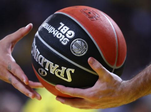 Έρχονται νέες συλλήψεις διαιτητών, μεταξύ αυτών και μία γυναίκα