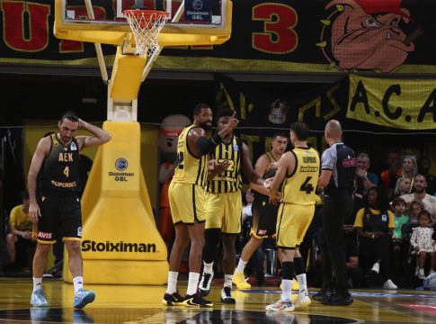 Άρης – ΑΕΚ 88-58: Ο Αυτοκράτορας «κατάπιε» τη Βασίλισσα – «Τρίποντη παράσταση» από τον Μόργκαν με 6/9