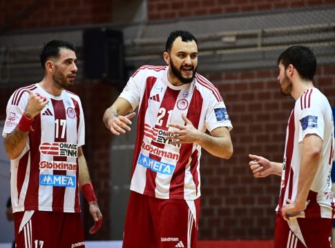 Ολυμπιακός – ΑΕΚ 34-30: Απόλυτος και ωραίος ο Θρύλος, 34-30 την Ένωση