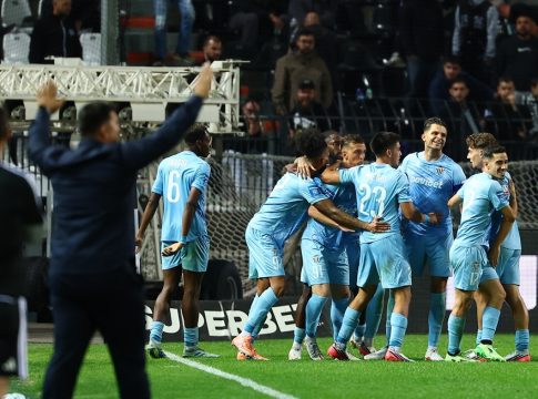 ΠΑΟΚ – Καλαμάτα 1-3: «Μαύρη θύελλα», σάρωσε Τούμπα, ΠΑΟΚ και διαιτητές