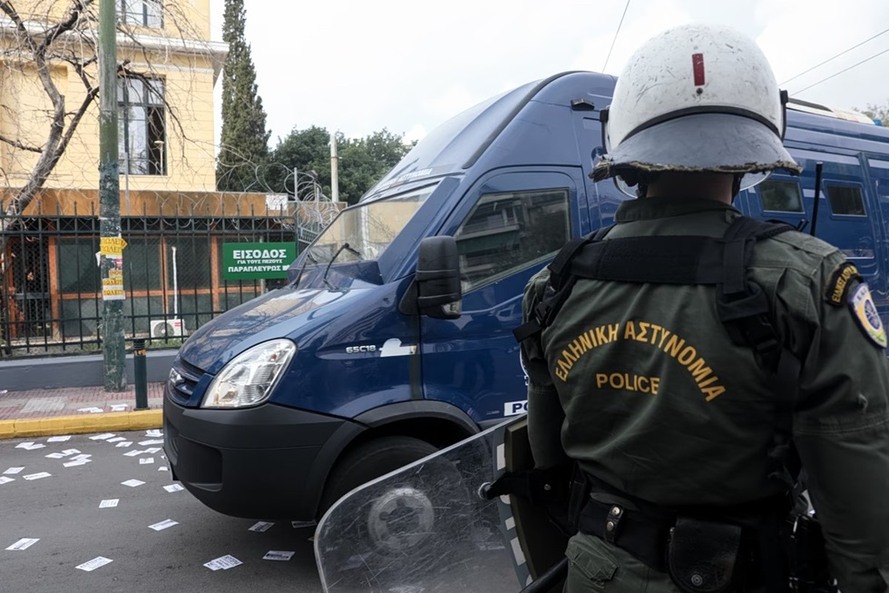 Υπόθεση Marfin: Επιστρέφουν στη φυλακή οι δύο κατηγορούμενοι, μετά τη συμπληρωματική απολογία τους