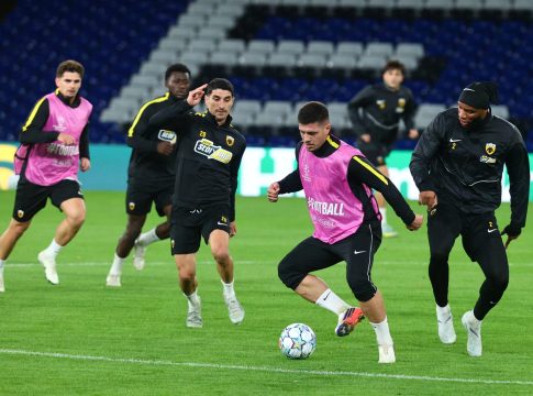 Η προπόνηση της ΑΕΚ στο «Stamford Bridge» πριν τη μάχη με τη Σαχτάρ (pics & vids)