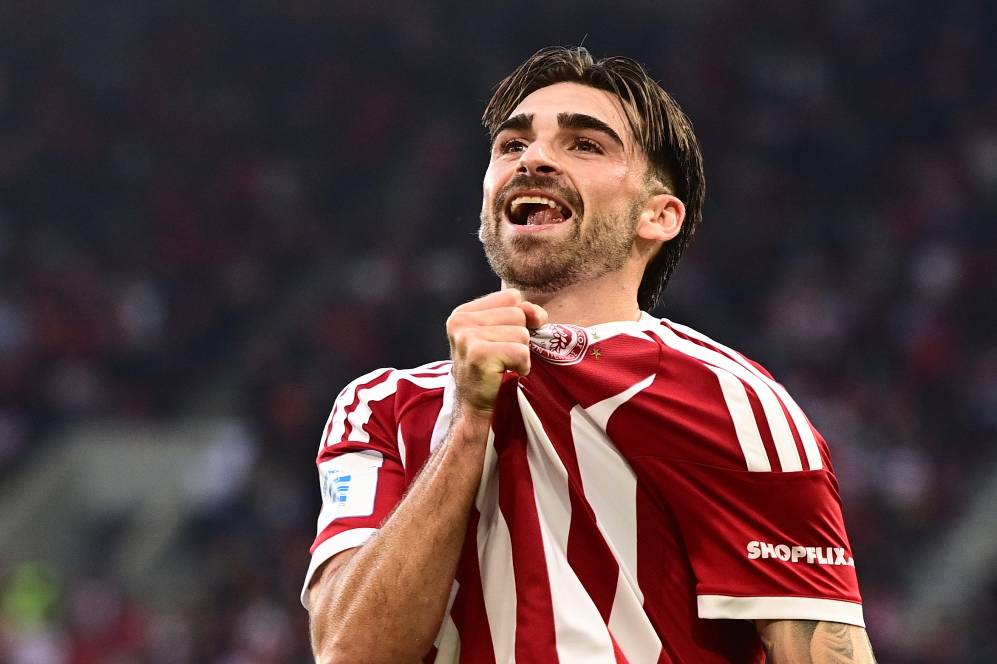Διπλό «χτύπημα» από τον Ζότα για το 2-0 του Ολυμπιακού – Δείτε τα γκολ (vids)
