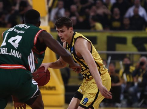 LIVE: Άρης – Τσεντεβίτα Ολίμπια