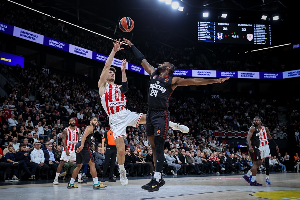 Ντεμπούτο για τον Πλώτα στη Euroleague με τη φανέλα του Ολυμπιακού