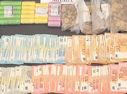 Τον έπιασαν στο λιμάνι: Είχε 7.200 ευρώ στην τσέπη από διάρρηξη στη Μήλο