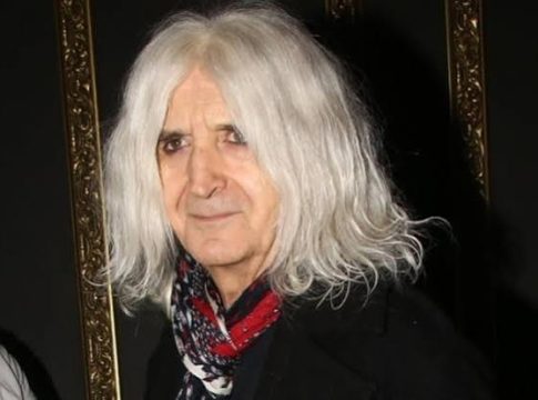 «Μην με παρενοχλείτε, να φύγετε τώρα»: Στο «φως» ο διάλογος του Καρβέλα με την ΑΑΔΕ – Τους έδιωξε έξαλλος (pics, vid)