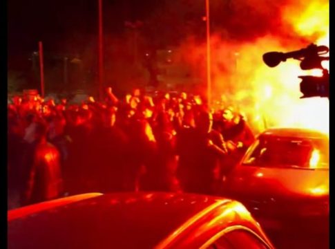 Χαμός από οπαδούς του Ηρακλή που υποδέχθηκαν την ομάδα στο «Ιβανώφειο» (vid)