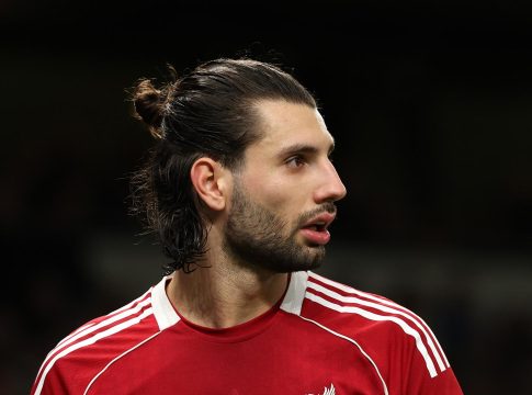 Οι ενδεκάδες στο ντέρμπι της Λίβερπουλ με τη Μάντσεστερ Σίτι – Εκτός αποστολής ο Σομποσλάι (pics)