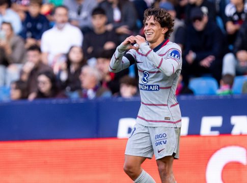 Στην κορυφή της La Liga η Ατλέτικο μετά την έβδομη σερί νίκη της
