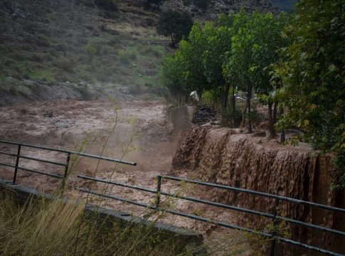 Κρήτη: «Βροχή» τα μηνύματα από το 112 – Πού χτυπά η κακοκαιρία – Πλημμύρες και μεγάλες καταστροφές