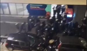 Τα «ντου» των οπαδών της Μαρσέιγ στα ξενοδοχεία δικαιώνουν την απόφαση της ΠΑΕ Ολυμπιακός (vid)