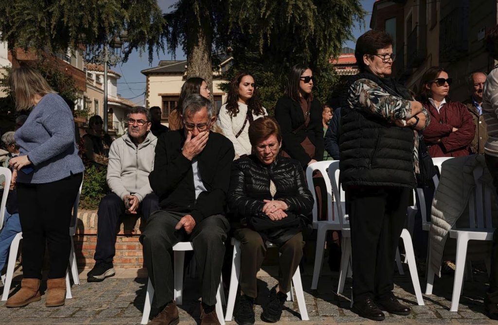 Τρίτη ημέρα εθνικού πένθους στην Ισπανία – Τα συνδικάτα απαιτούν επείγουσα δράση μετά τη σιδηροδρομική τραγωδία