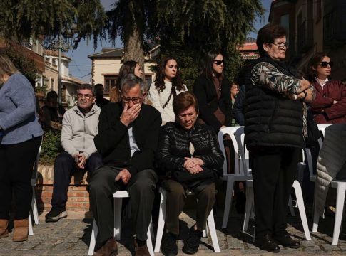 Τρίτη ημέρα εθνικού πένθους στην Ισπανία – Τα συνδικάτα απαιτούν επείγουσα δράση μετά τη σιδηροδρομική τραγωδία