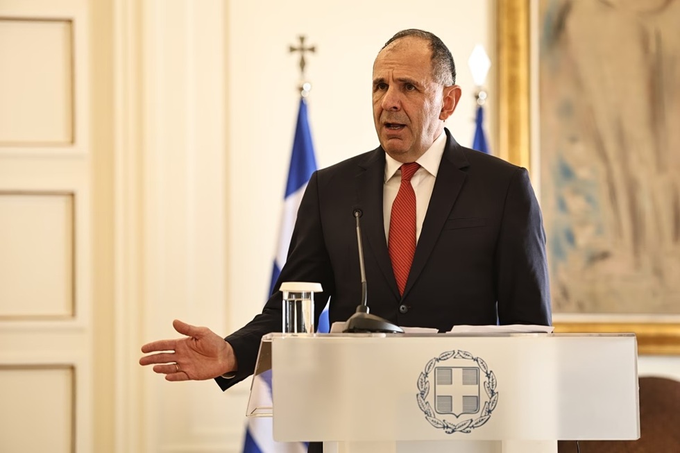 Εντείνουν τις επαφές τους Αθήνα – Κάιρο για το τουρκολιβυκό μνημόνιο – Νέα συνομιλία Γεραπετρίτη – Αμπντελαττί