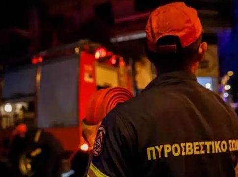 Τραγωδία στη Νέα Πέραμο – Νεκρός 59χρονος μετά από φωτιά σε φανοποιείο