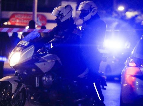 Επεισοδιακή καταδίωξη στο Καματερό – Συνελήφθησαν δύο ανήλικοι που οδηγούσαν κλεμμένο ταξί