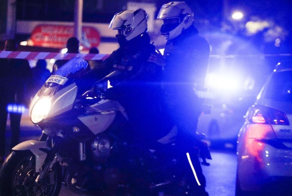 Επεισοδιακή καταδίωξη στο Καματερό – Συνελήφθησαν δύο ανήλικοι που οδηγούσαν κλεμμένο ταξί