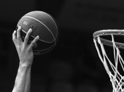 «Κυβερνάς ρε μάγκα»: Τα μηνύματα, τα εκατομμύρια και οι απολογίες για το σκάνδαλο στο ελληνικό μπάσκετ
