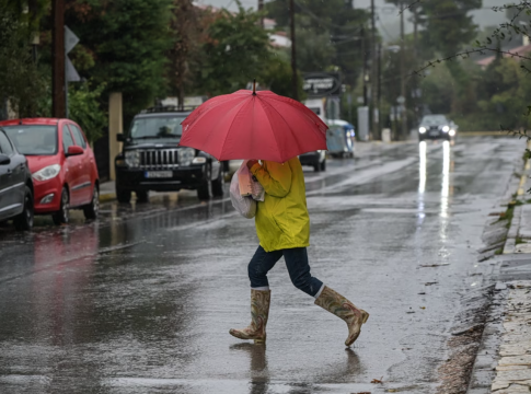 Διήμερη κακοκαιρία πριν την 28η Οκτωβρίου – Οι περιοχές που θα επηρεαστούν