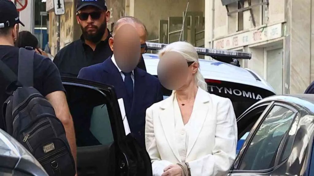 Σοκ με τους δύο γιατρούς του Μαζωνάκη: Τα πανάκριβα εσώρουχα, τα ερωτικά βοηθήματα και οι κρυφές επιθυμίες
