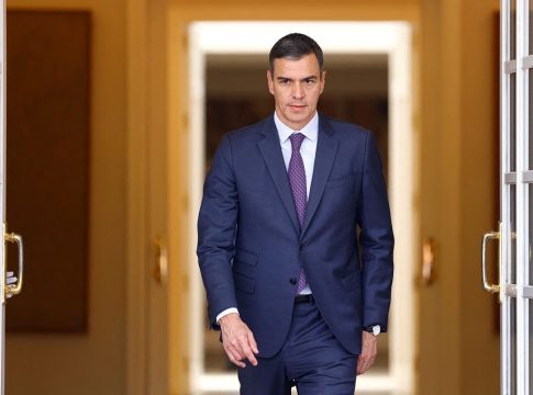 Ραγδαίες εξελίξεις στην Ισπανία – Πρόωρες εκλογές στις 29 Νοεμβρίου ανακοίνωσε ο Σάντσεθ