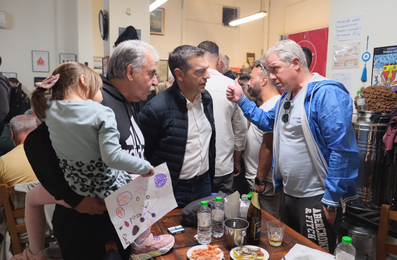 Ο Τσίπρας στην πρωτεύουσα της Μαγνησίας – Καφές, τσίπουρο, Νίκη Βόλου και ένα «μυστικό»