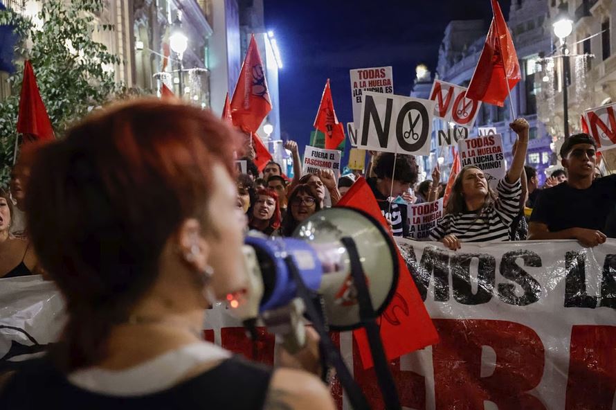 «Ιβηρική γενική απεργία»: Τα συνδικάτα της Πορτογαλίας και της Ισπανίας συζητούν για κοινές δράσεις