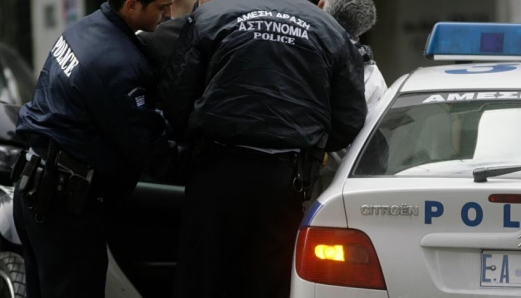 Συνελήφθη στη Νέα Μάκρη 25χρονος για αρπαγή και βιασμό ανήλικης