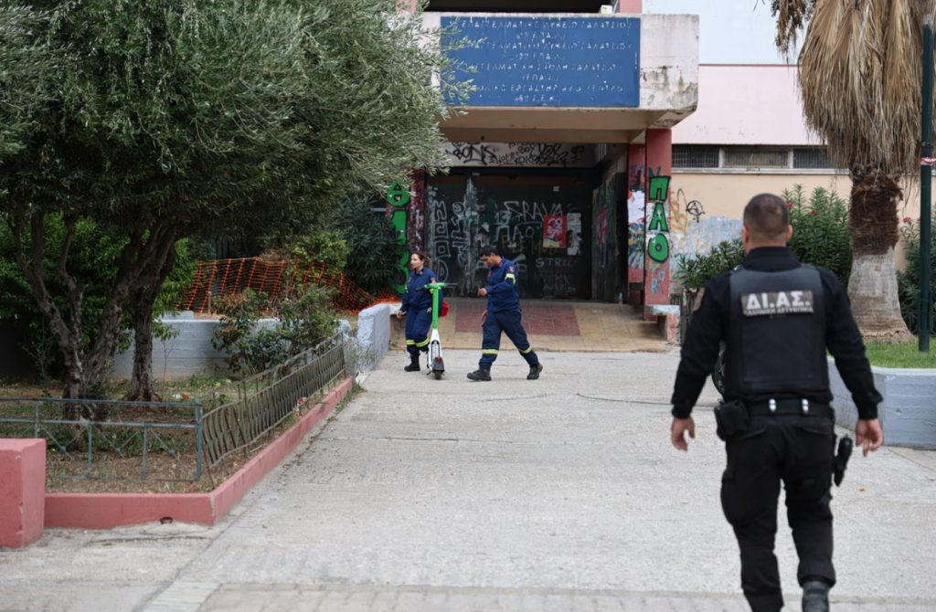 Κλειστό το σχολικό συγκρότημα της Γκράβας – Με τηλεκπαίδευση τα μαθήματα
