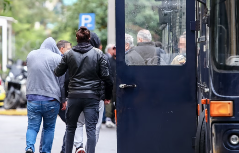 Pizza Fan: Ελεύθεροι με περιοριστικούς όρους οι πέντε πρώτοι από τους κατηγορούμενους